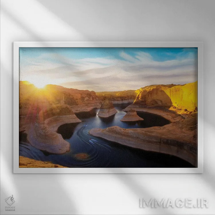 تابلو درهٔ بازتاب اثر داستین لِفور - نمای قابدار سفید