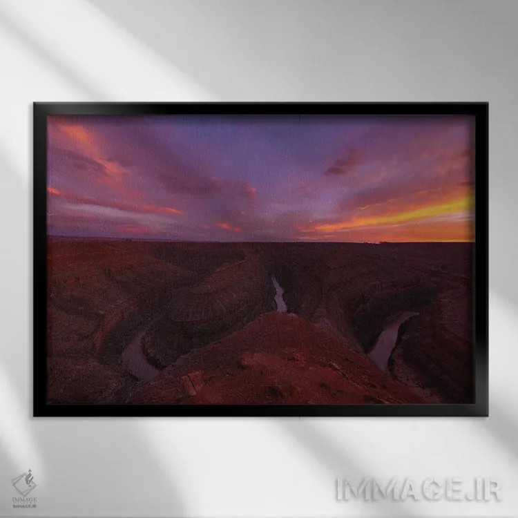 تابلو غروب گردنغازها اثر داستین لِفور - نمای قابدار مشکی
