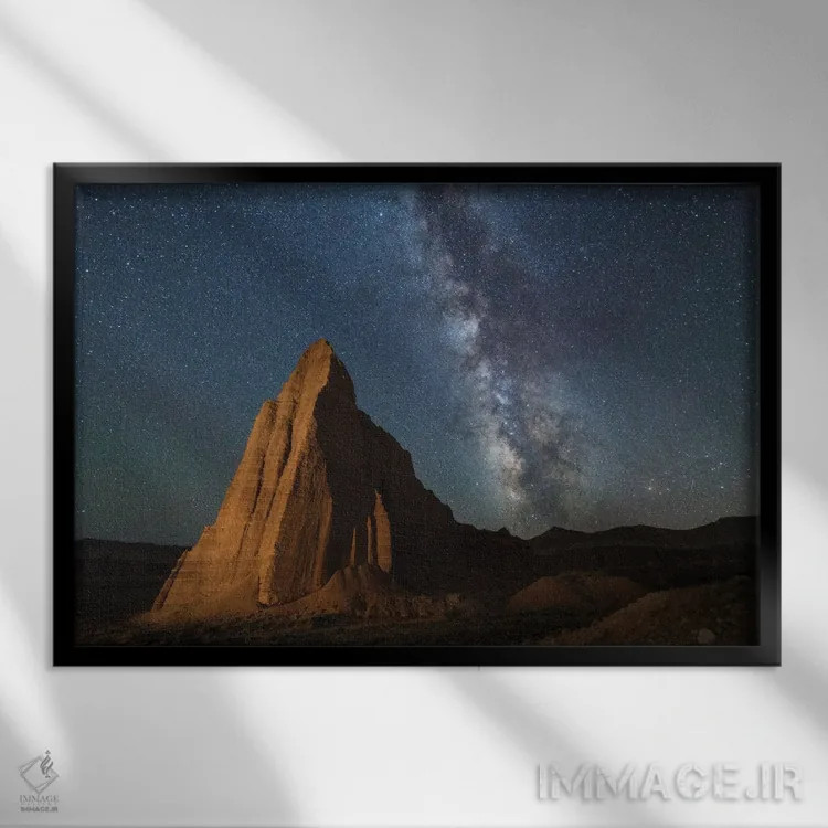 تابلو کهکشان راه شیری در دره کلیسا اثر داستین لِفور - نمای قابدار مشکی