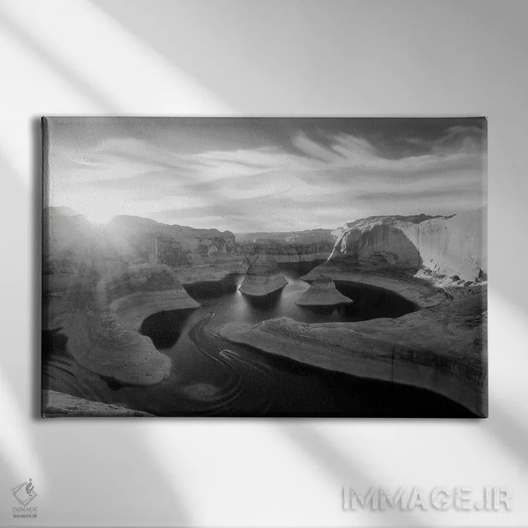 تابلو دره بازتاب (سیاه و سفید) اثر داستین لِفور - نمای روبهرو روی دیوار