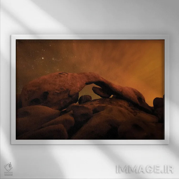 تابلو تاریک (ابهامآلود) اثر داستین لِفور - نمای قابدار سفید