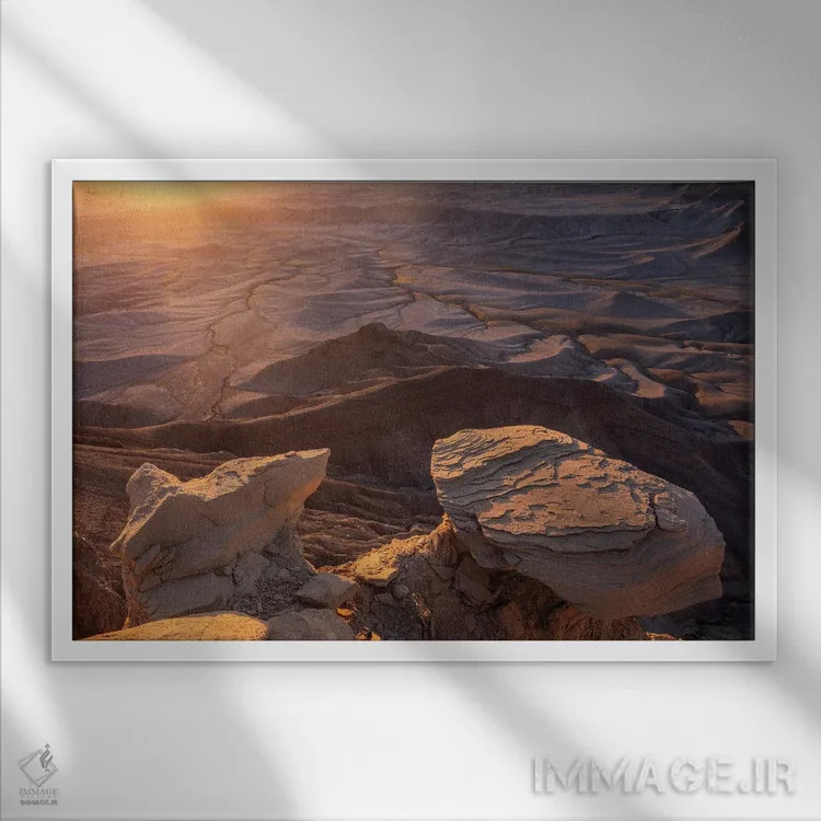 تابلو تراشیدهشده اثر داستین لِفور - نمای قابدار سفید