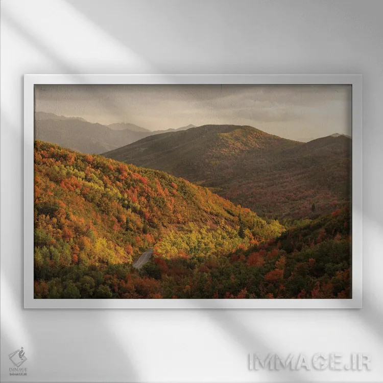 تابلو غروب دره شرقی اثر داستین لِفور - نمای قابدار سفید