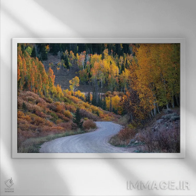 تابلو پاییز کوههای یوینتا اثر داستین لِفور - نمای قابدار سفید