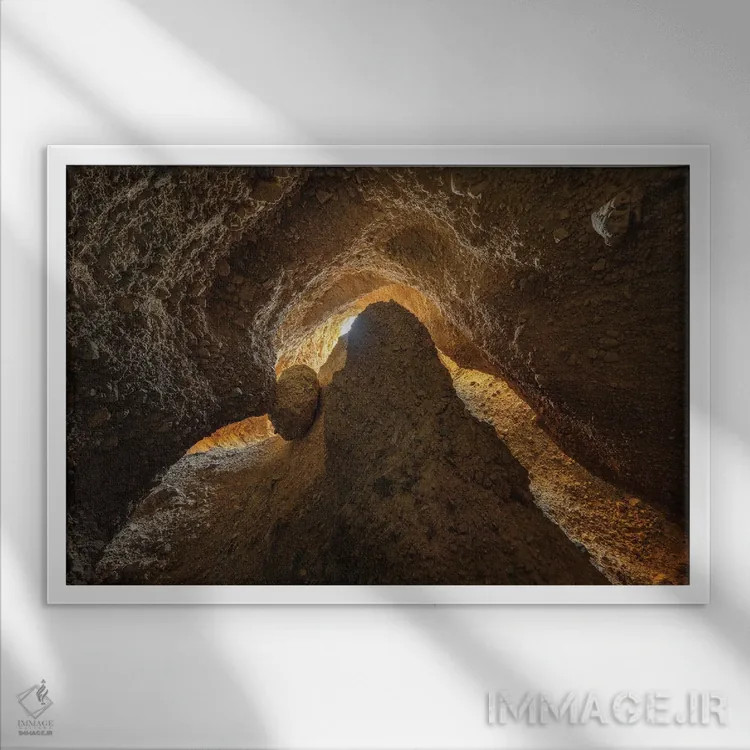 تابلو دره مارپیچ (سایدویندر) اثر داستین لِفور - نمای قابدار سفید