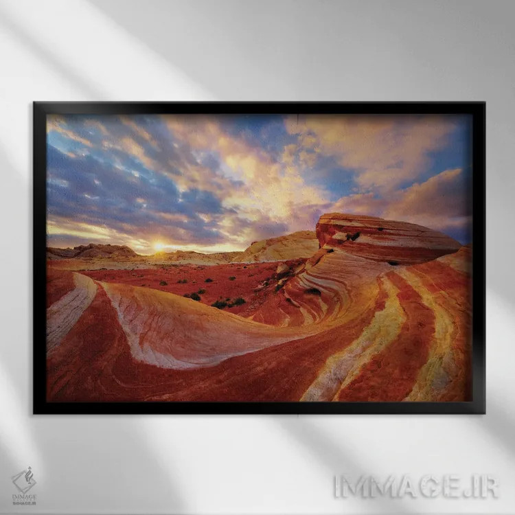 تابلو موج بیکن اثر داستین لِفور - نمای قابدار مشکی