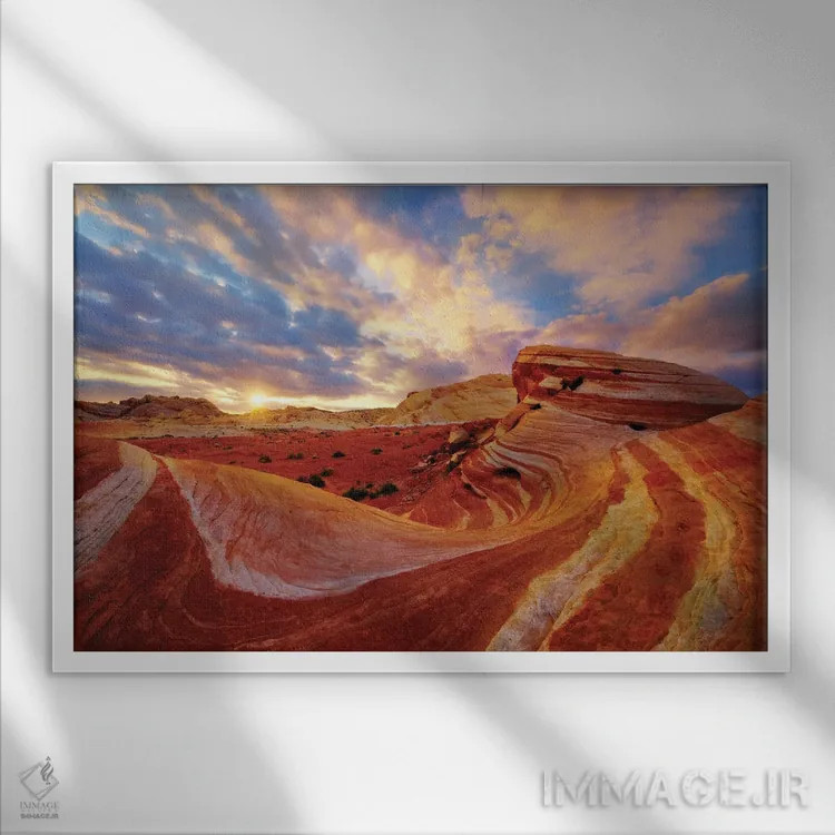 تابلو موج بیکن اثر داستین لِفور - نمای قابدار سفید