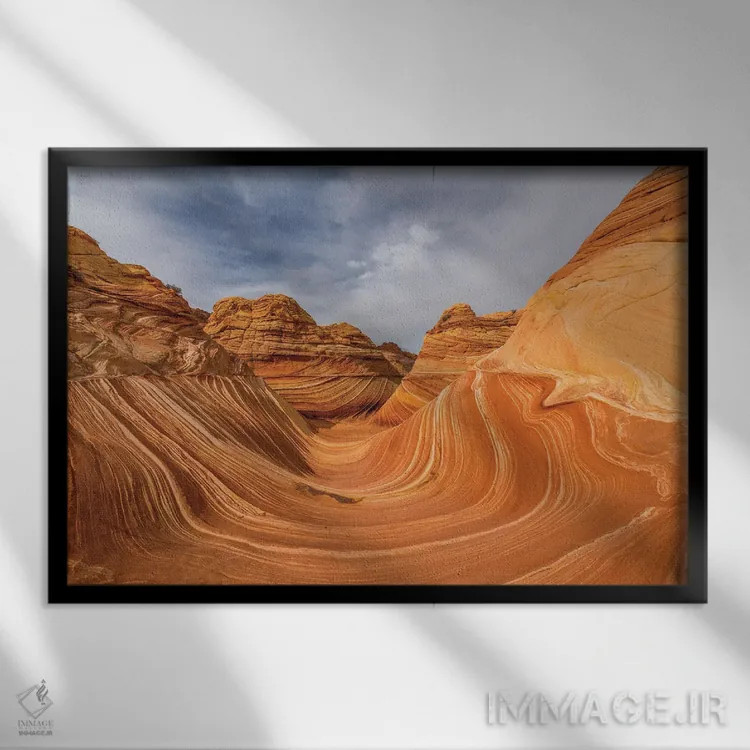 تابلو موج اثر داستین لِفور - نمای قابدار مشکی