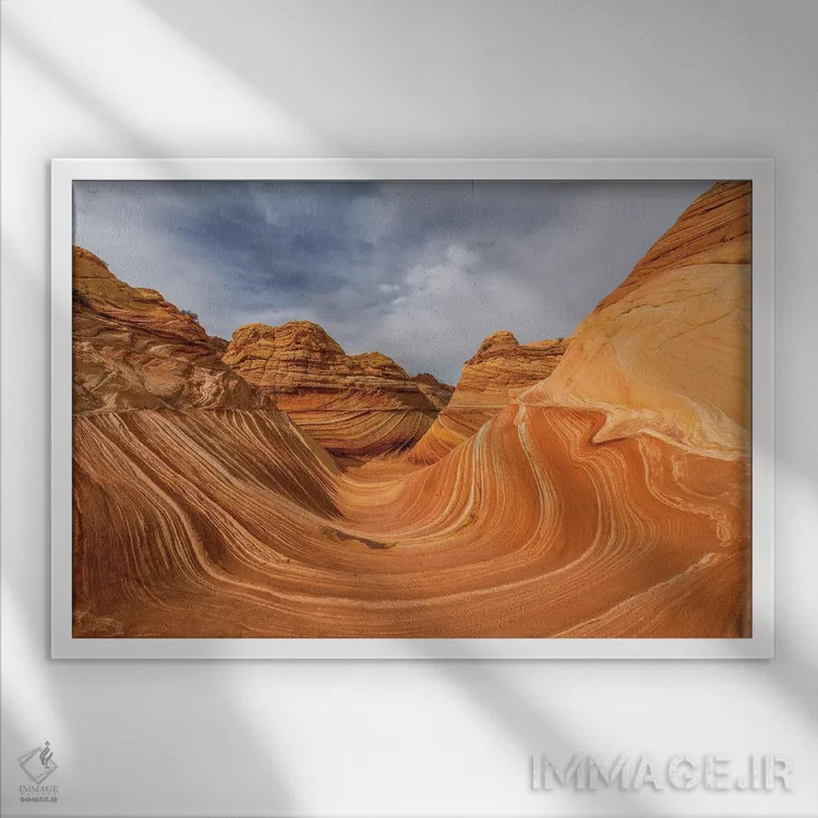 تابلو موج اثر داستین لِفور - نمای قابدار سفید