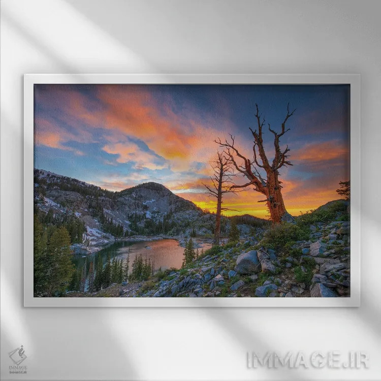 تابلو غروب بر دریاچه مری اثر داستین لِفور - نمای قابدار سفید