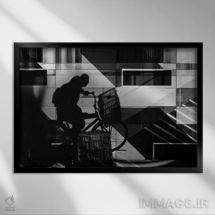 تابلو هنر خیابانی شماره ۵ اثر دانیلو د آلکساندریا - نمای قابدار مشکی
