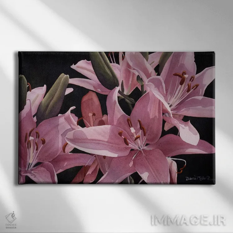 تابلو شگفتی در صورتی اثر دیانا میلر-پیرس - نمای روبهرو روی دیوار