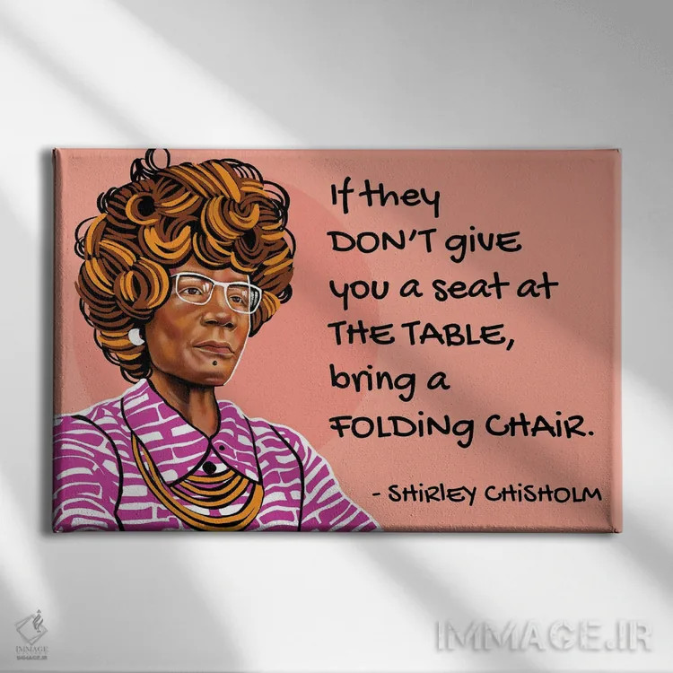 تابلو شرلی چیشولم اثر دومونیک براون - نمای روبهرو روی دیوار