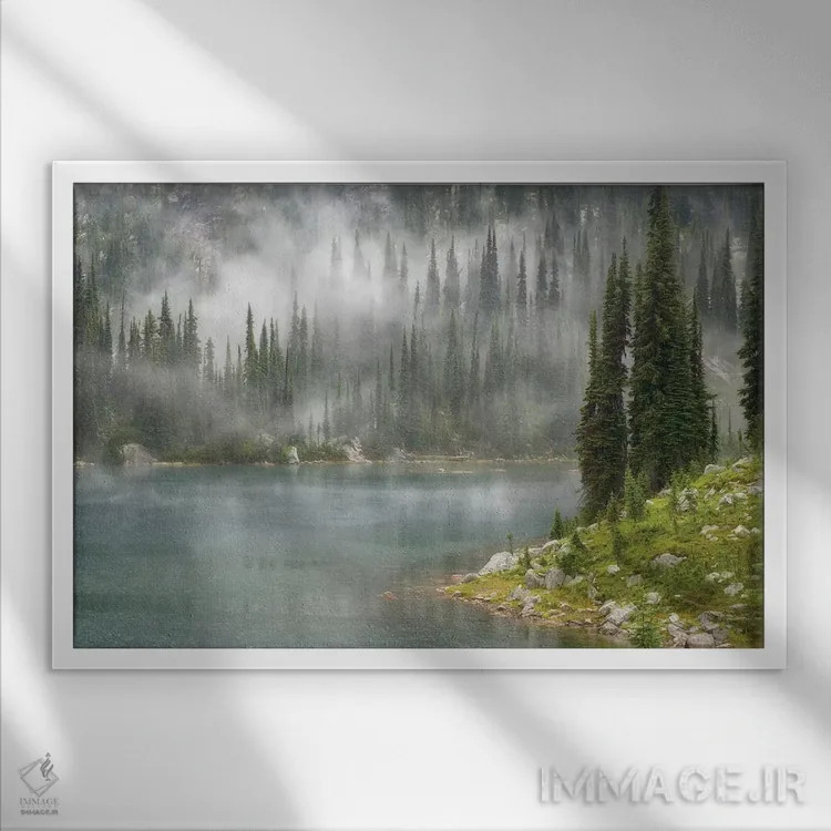 تابلو مه و باران بر فراز دریاچه اِوا، پارک ملی ماونت راولستوک، بریتیش کلمبیا، کانادا اثر دان پاولسون - نمای قابدار سفید