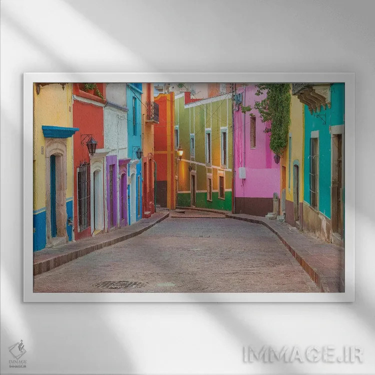 تابلو چشمانداز خیابانی رنگارنگ، گواناخواتو، مکزیک اثر دان پاولسون - نمای قابدار سفید