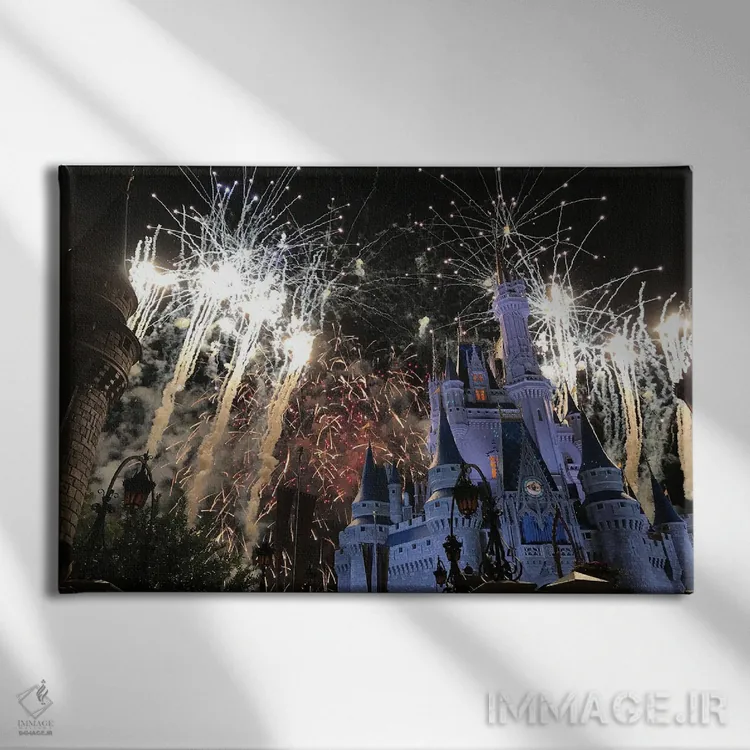 تابلو آتشبازی شاد و همیشگی دیزنی اثر آگوستین ای. دی. سی - نمای روبهرو روی دیوار