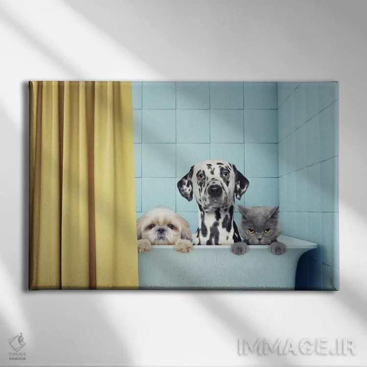 تابلو دو سگ و یک گربه در حمام اثر هلگا۱۹۸۱ (هنرمند دیجیتال) - نمای روبهرو روی دیوار