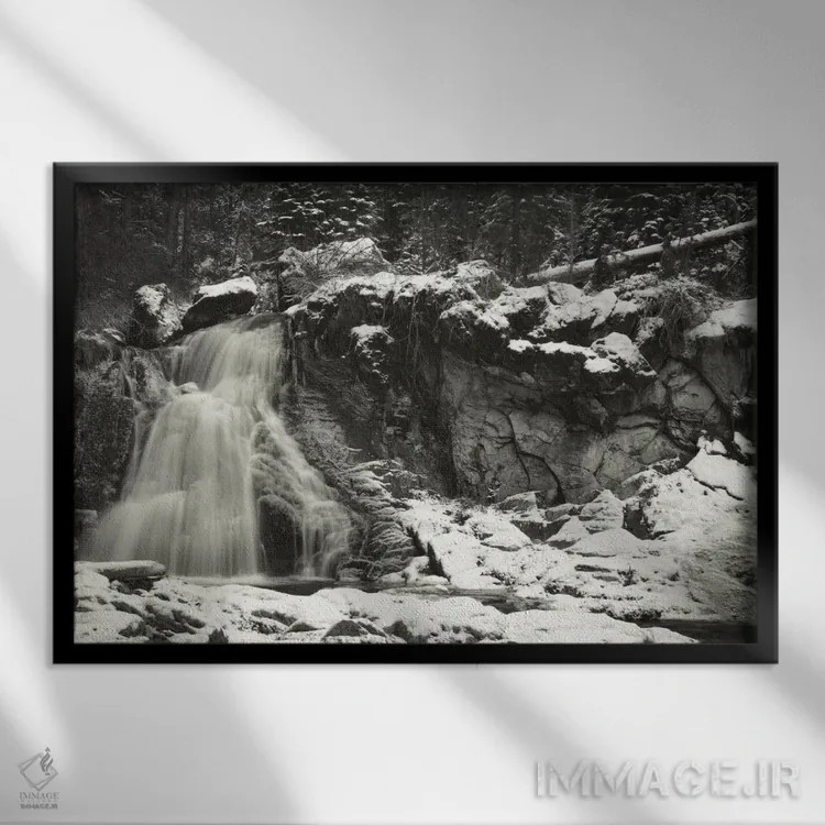 تابلو آبشار پلینا اثر دان شوارتز - نمای قابدار مشکی
