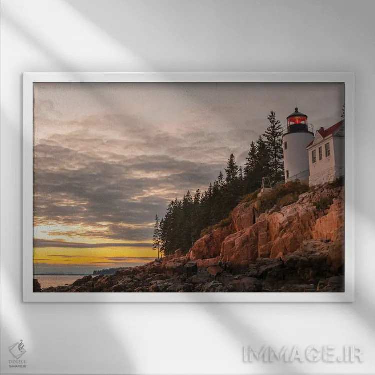 تابلو غروب فانوس دریایی بس هاربور اثر دن اسپرول - نمای قابدار سفید