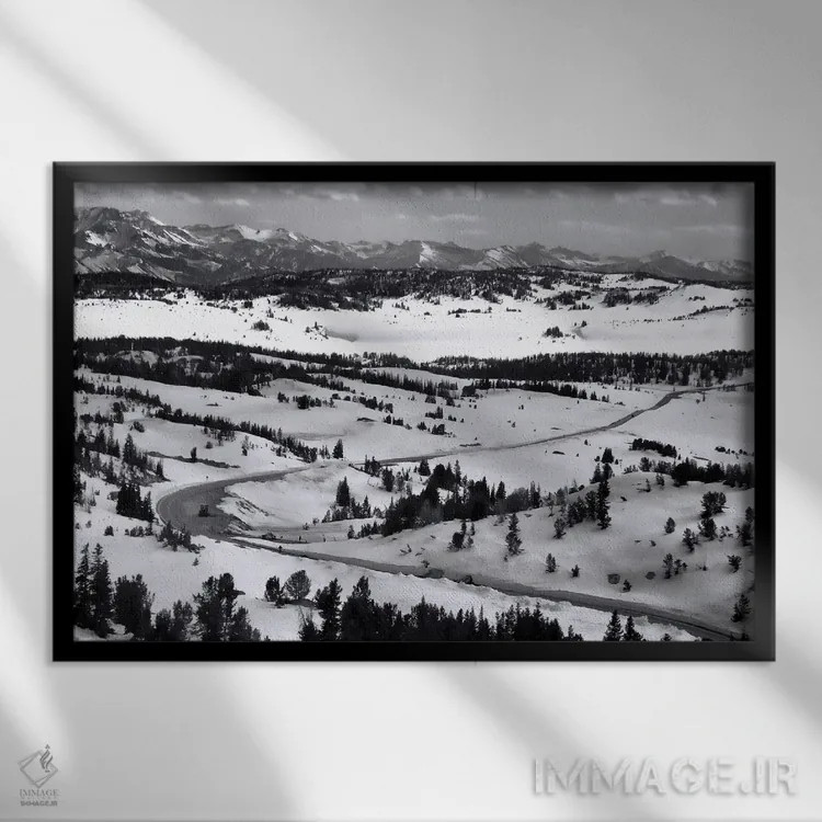 تابلو گردنه بیردت دندان خرس پوشیده از برف اثر دن اسپرول - نمای قابدار مشکی