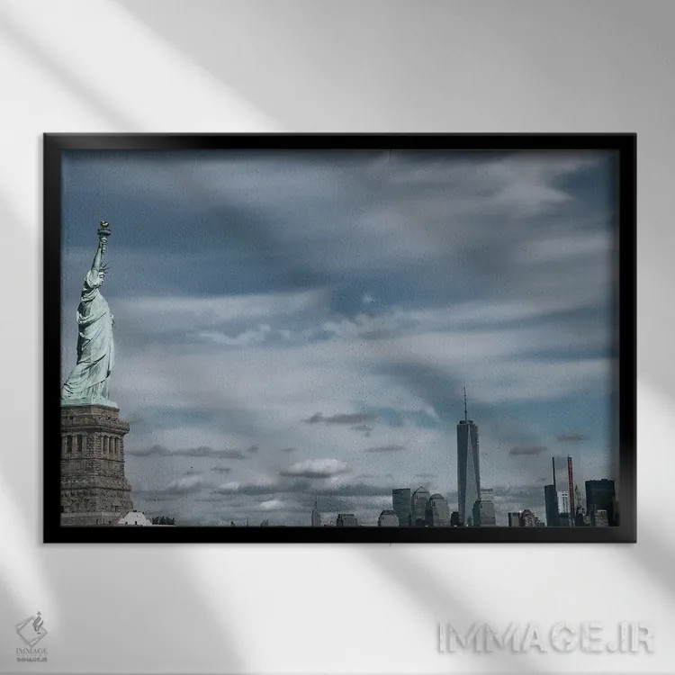 تابلو آزادی نیویورک اثر دن اسپرول - نمای قابدار مشکی