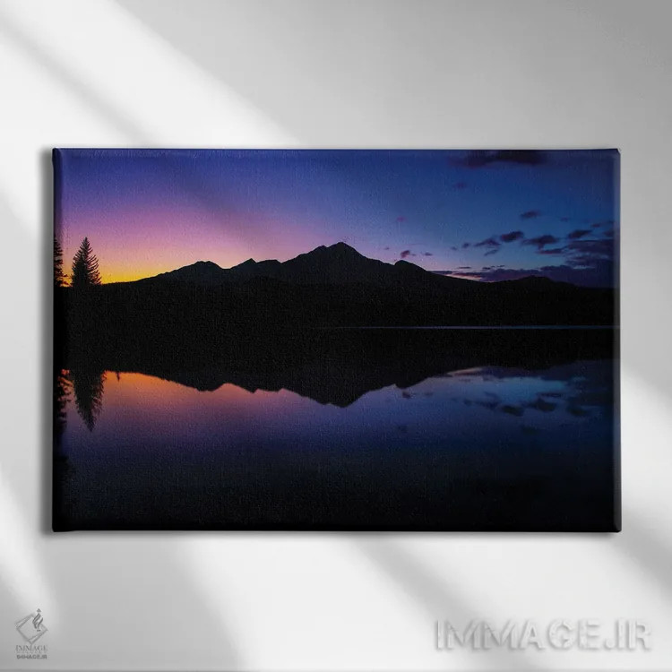 تابلو انعکاس کوهستان با نور در حال خاموشی اثر دن اسپرول - نمای روبهرو روی دیوار