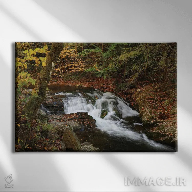 تابلو آبشار کوههای اسموکی در پاییز اثر دن اسپرول - نمای روبهرو روی دیوار