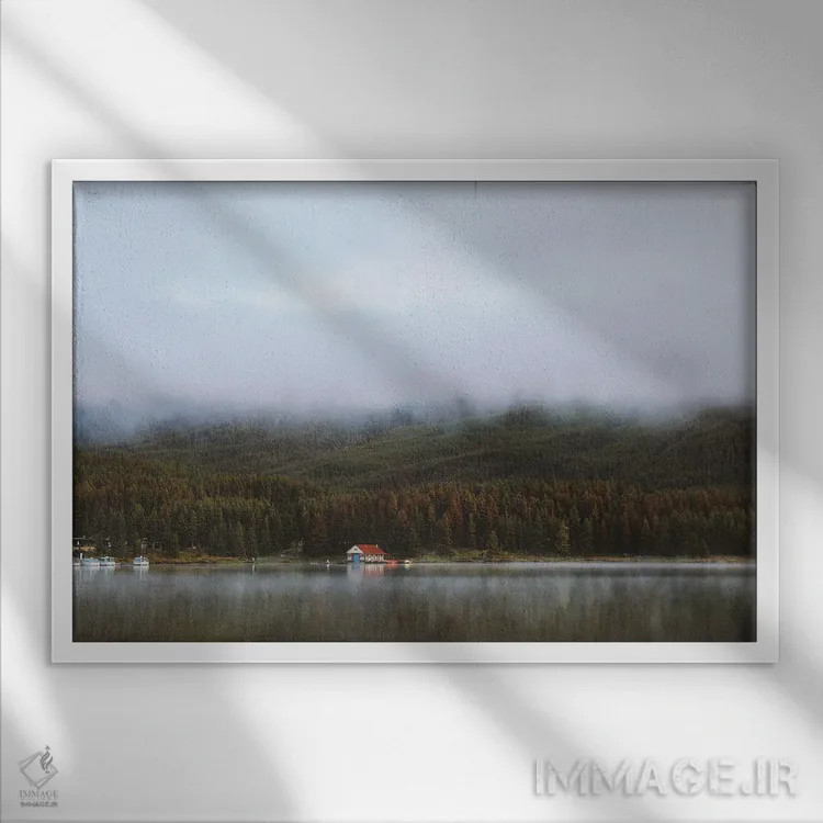 تابلو انعکاس خانه قایق مهآلود اثر دن اسپرول - نمای قابدار سفید