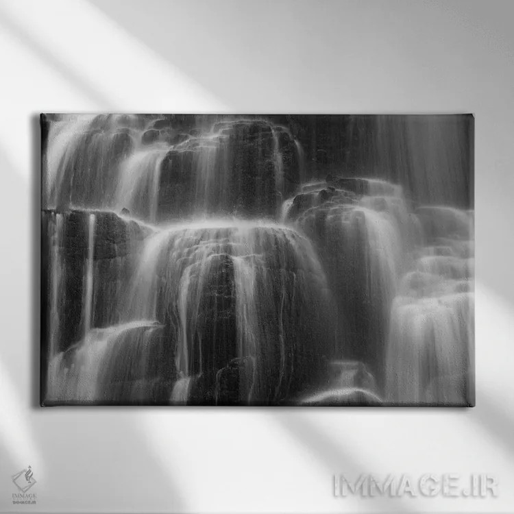 تابلو آبشار درخشان اثر داتلیش - نمای روبهرو روی دیوار