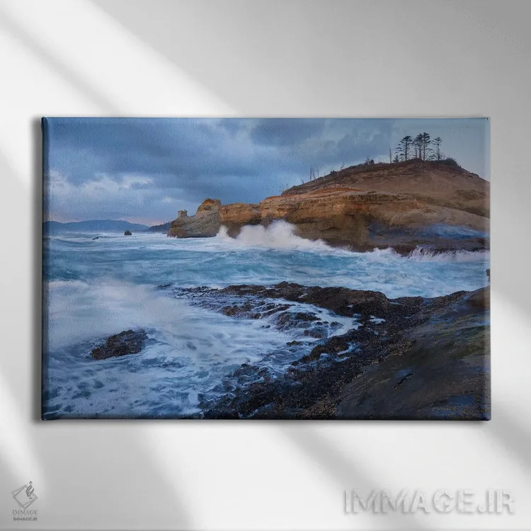 تابلو تاج ماسهسنگی اثر داتلیش - نمای روبهرو روی دیوار