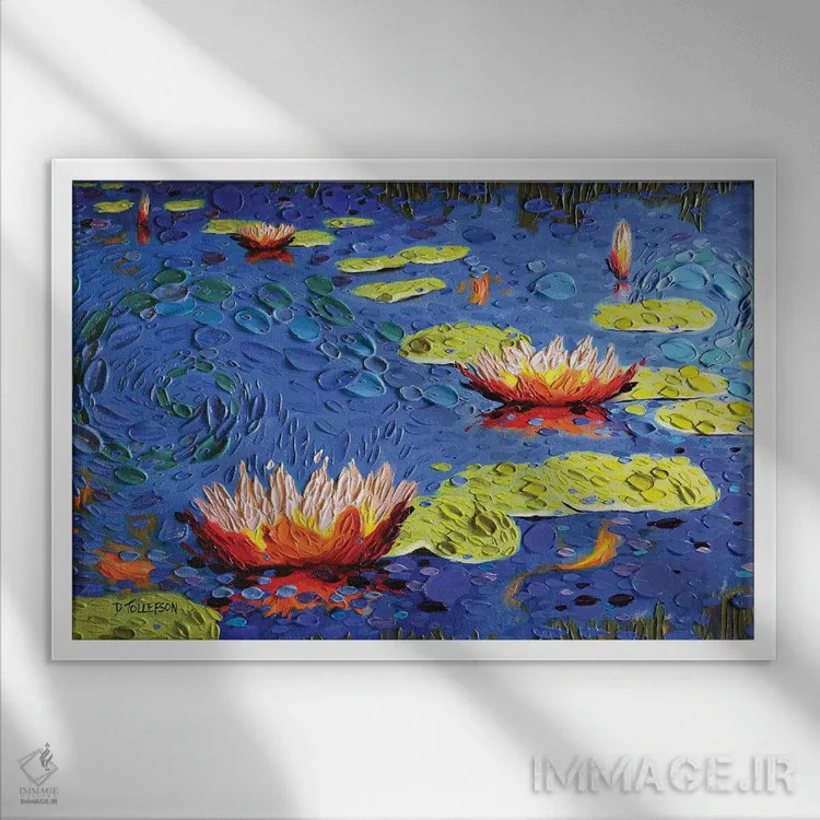 تابلو حوض ماهی کوی در آبی اثر دنا تولفسون - نمای قابدار سفید