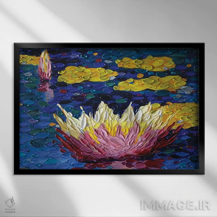 تابلو سوسنها در رنگ یاسی اثر دنا تولفسون - نمای قابدار مشکی