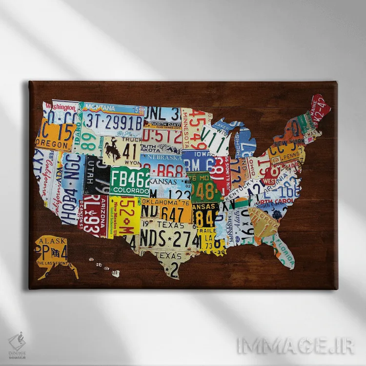 تابلو نقشه پلاک خودرو ایالات متحده آمریکا ۲۰۱۸ اثر دیزاین ترنپایک - نمای روبهرو روی دیوار