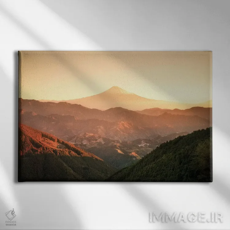 تابلو کوه فوجی سه اثر دایسوکه اوئهماتسو - نمای روبهرو روی دیوار