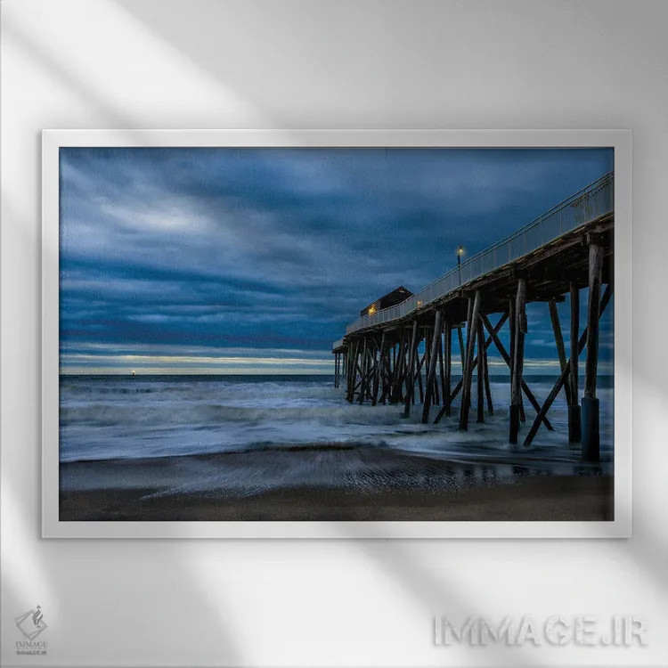 تابلو آبی بلمار اثر دیوید گارباورر - نمای قابدار سفید