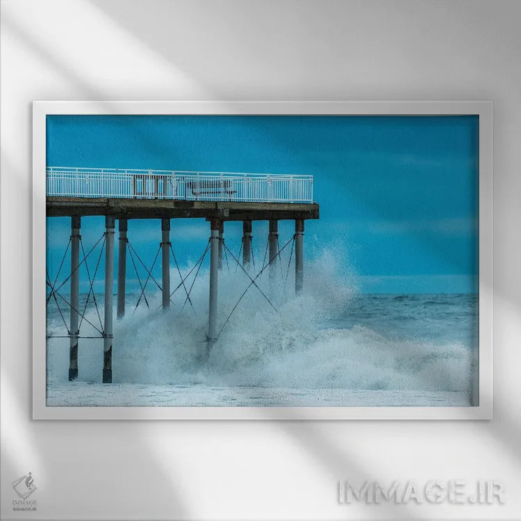 تابلو برخلاف جریان ۲ اثر دیوید گارباورر - نمای قابدار سفید