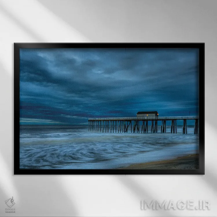 تابلو اسکلهٔ طوفانی اثر دیوید گارباورر - نمای قابدار مشکی