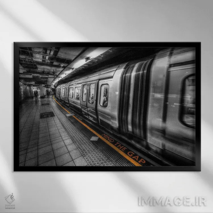 تابلو احتیاط فاصله اثر دیوید گارباورر - نمای قابدار مشکی