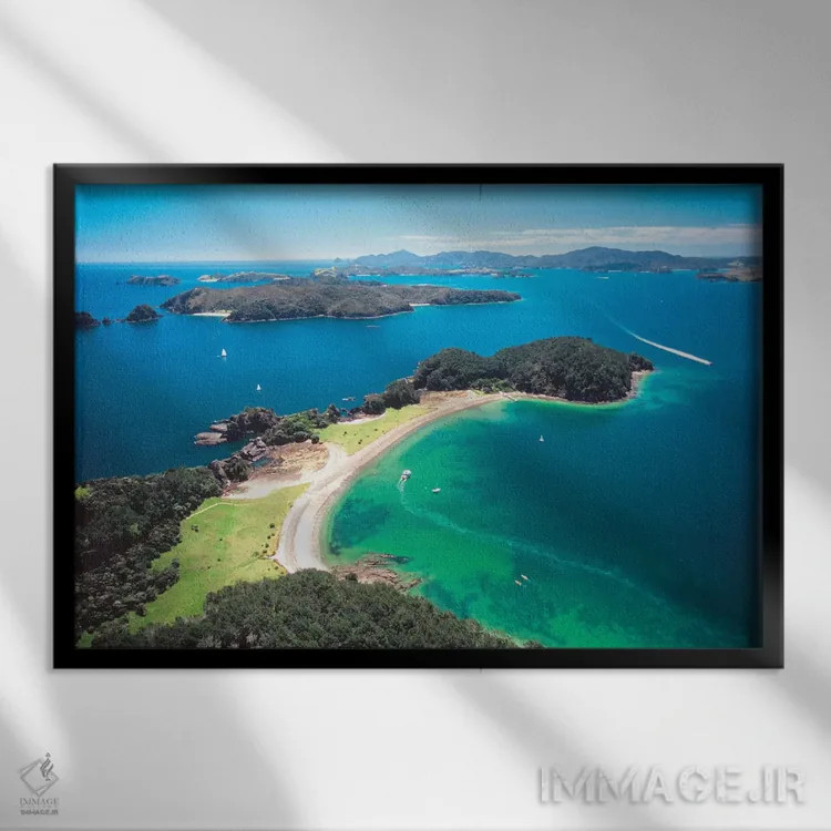 تابلو نمای هوایی، خلیج جزایر، منطقه نورثلند، جزیره شمالی، نیوزیلند اثر دیوید وال - نمای قابدار مشکی