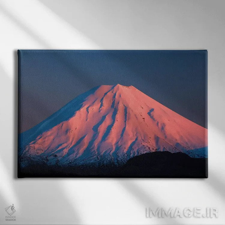 تابلو تابش آلپنگلو بر کوه نگائوروهوه در سپیدهدم، پارک ملی تونگاریر، فلات مرکزی، جزیره شمالی، نیوزیلند اثر دیوید وال - نمای روبهرو روی دیوار