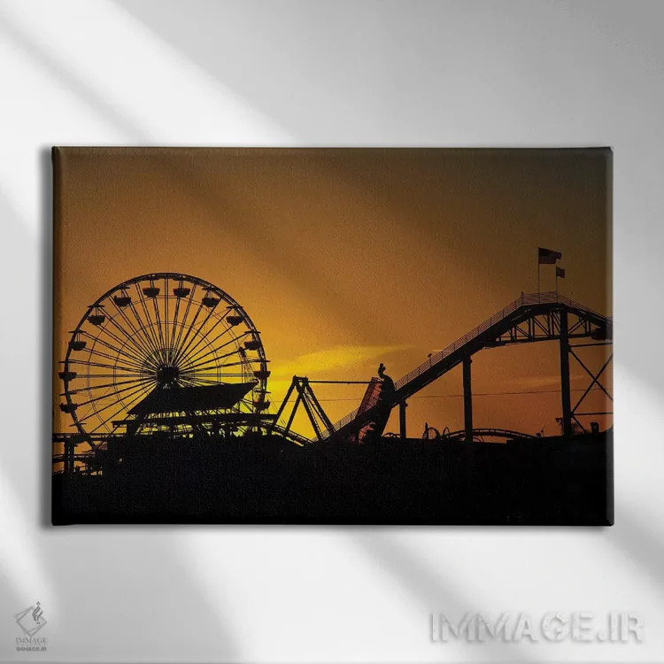 تابلو چرخوفلک پاسیفیک و ترن هوایی غربی در غروب، اسکله سانتا مونیکا، کالیفرنیا، آمریکا اثر دیوید وال - نمای روبهرو روی دیوار