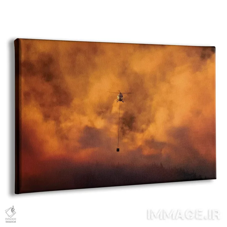تابلو غروب دودی و هلیکوپتر در حال اطفای حریق در برنساید، دونیدن، جزیره جنوبی، نیوزیلند اثر دیوید وال - نمای پرسپکتیو محصول