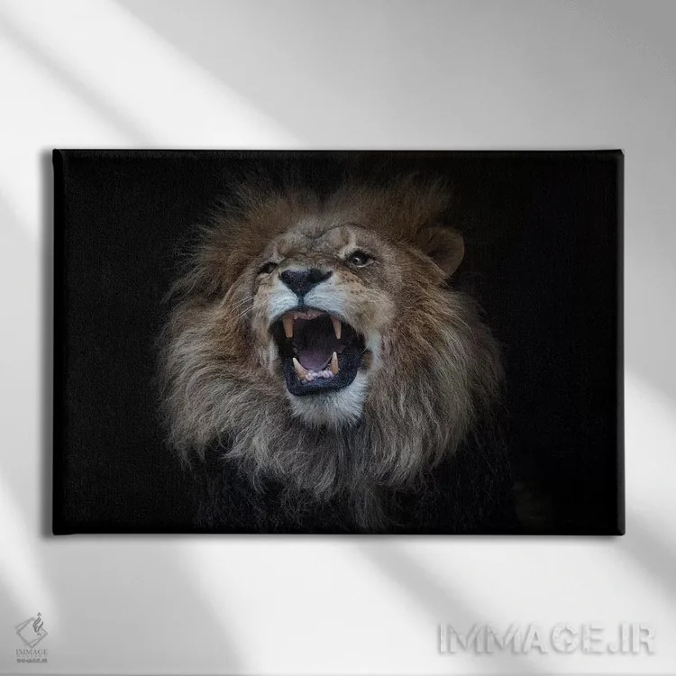 تابلو شیر آفریقایی اثر دیوید وولَن - نمای روبهرو روی دیوار