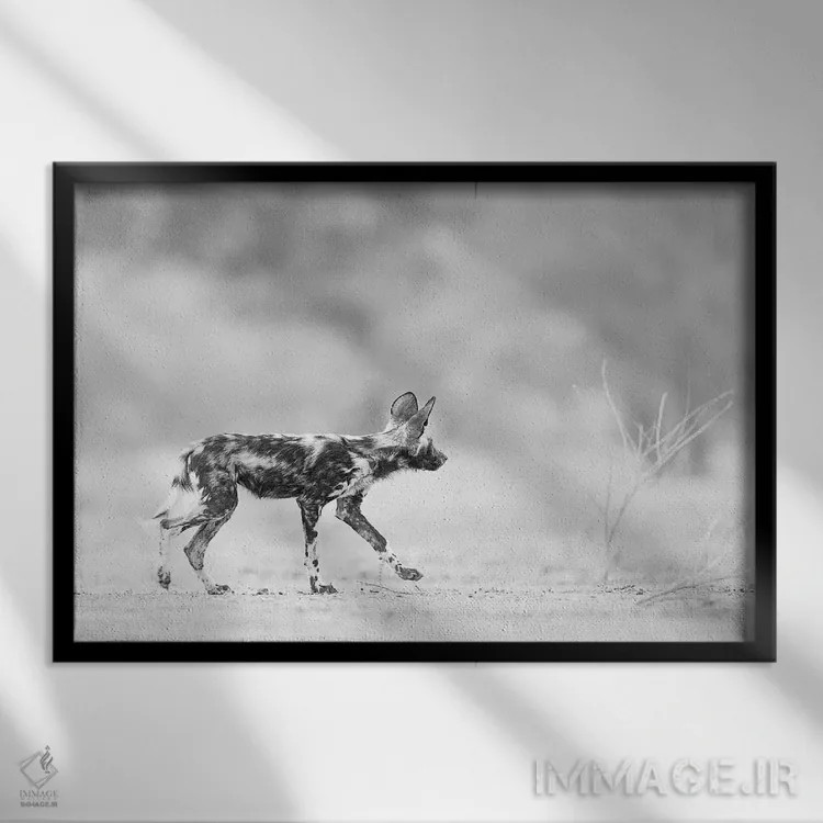 تابلو توله سگ نقاشی شده (سگ وحشی آفریقایی) اثر دیوید وولَن - نمای قابدار مشکی