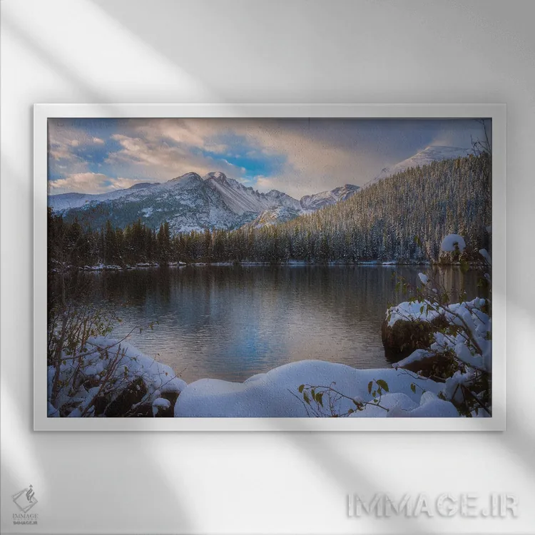 تابلو طلوع برفی قله لانگز اثر دارن وایت فوتوگرافی (عکاس) - نمای قابدار سفید