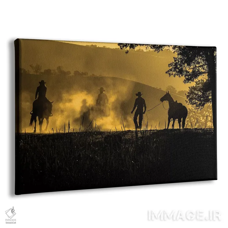 تابلو آمریکا، کالیفرنیا، پارکفیلد، مزرعهٔ V6، سیلوئت سوارکاران اسب در هوای گردآلود صبحزود اثر الن کلارک - نمای پرسپکتیو محصول