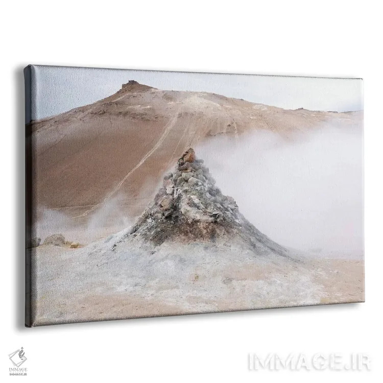 تابلو ایسلند، منطقه دریاچه میواتن، منطقه زمینگرمایی هوریر. منافذ حرارتی متعدد کنار تپهای از گدازههای مایل به قرمز اثر الن گاف - نمای پرسپکتیو محصول