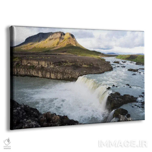 تابلو رود پیورسا که به آبشار پیوفافوس میریزد با کوه بورفل در پسزمینه، ارتفاعات جنوبی ایسلند اثر الن گاف - نمای پرسپکتیو محصول