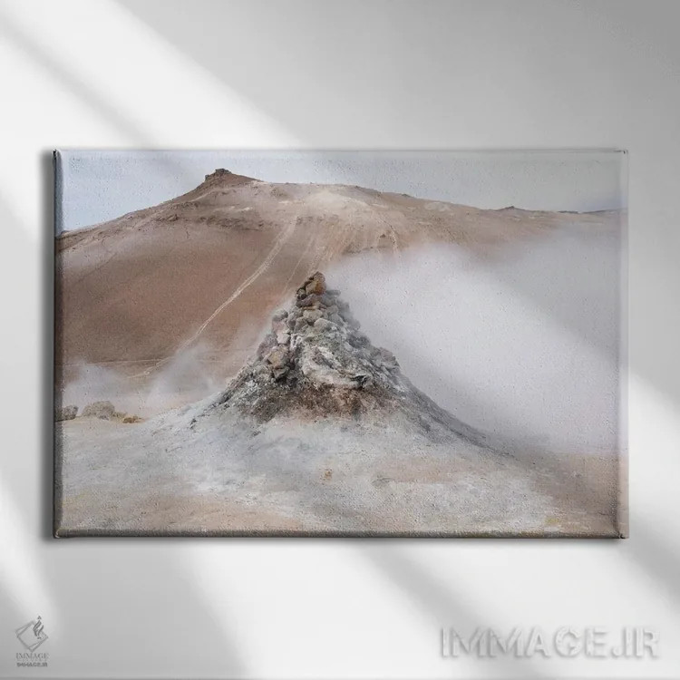 تابلو ایسلند، منطقه دریاچه میواتن، منطقه زمینگرمایی هوریر. منافذ حرارتی متعدد کنار تپهای از گدازههای مایل به قرمز اثر الن گاف - نمای روبهرو روی دیوار