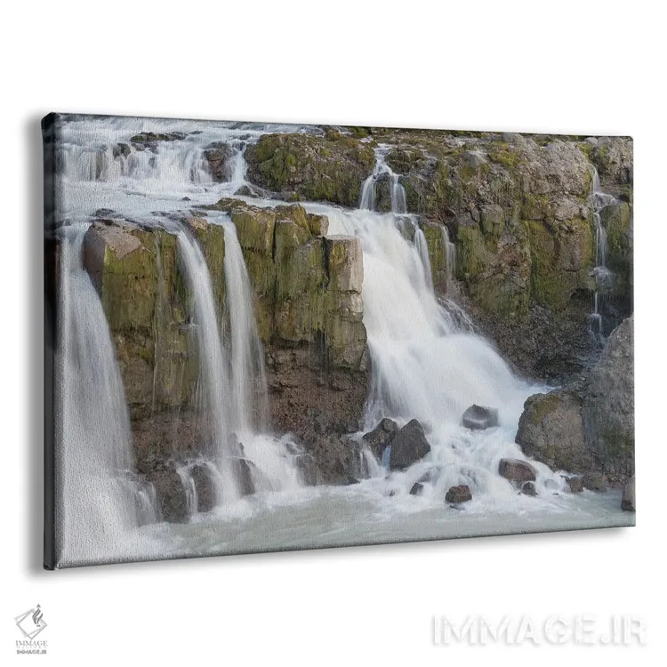 تابلو ایسلند، آبشار گیگیارفوس. این آبشار کوچک از میان منظرهای نسبتاً خشک عبور میکند اثر الن گاف - نمای پرسپکتیو محصول